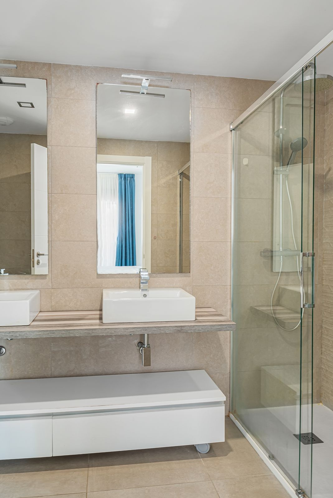 3 Bed Apartment for sale in Benalmadena Costa Costa Del Sol, Málaga, Spain