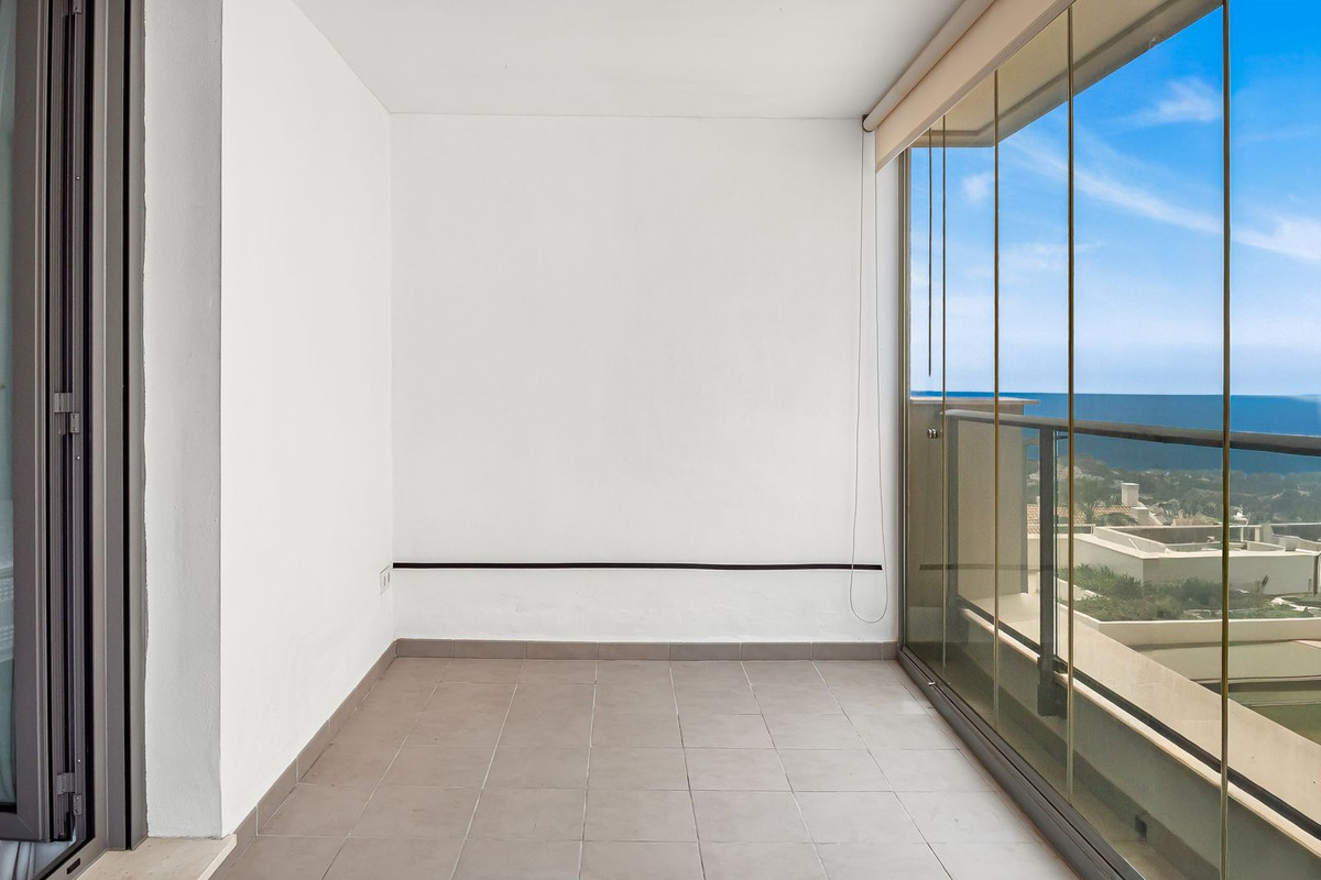 3 Bed Apartment for sale in Benalmadena Costa Costa Del Sol, Málaga, Spain