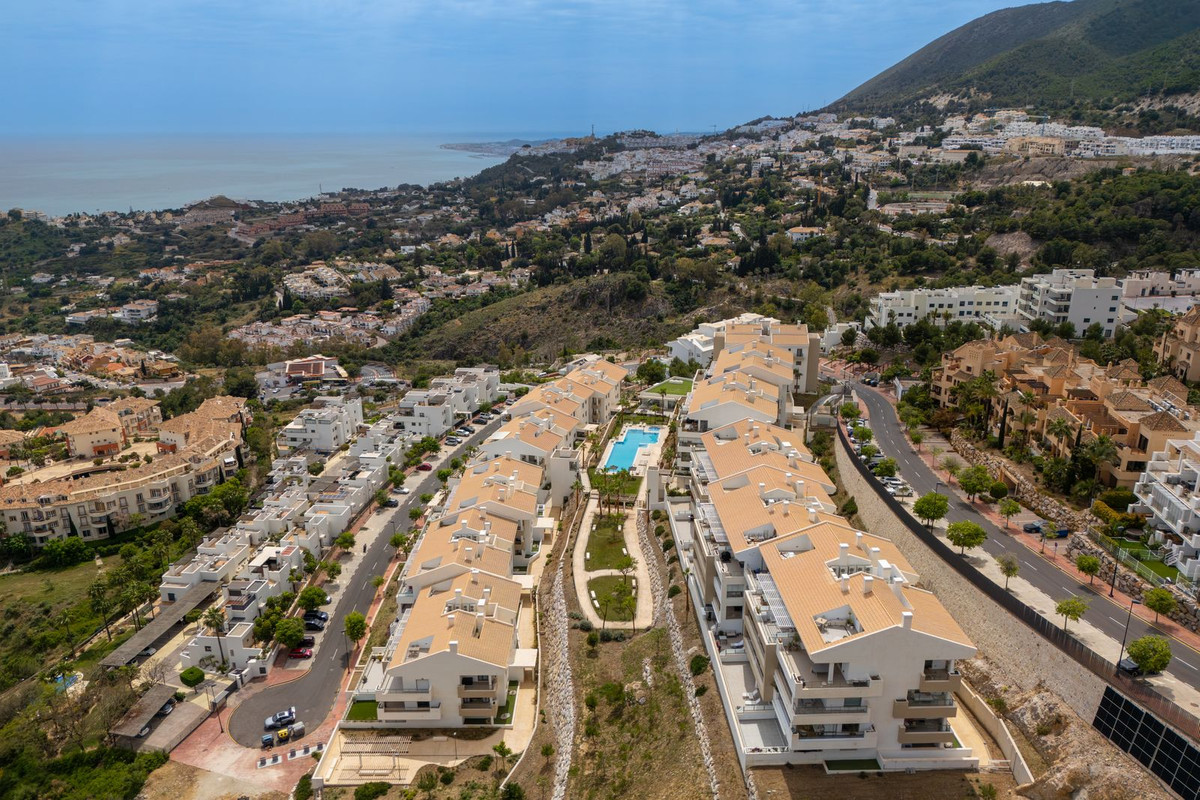 3 Bed Apartment for sale in Benalmadena Costa Costa Del Sol, Málaga, Spain