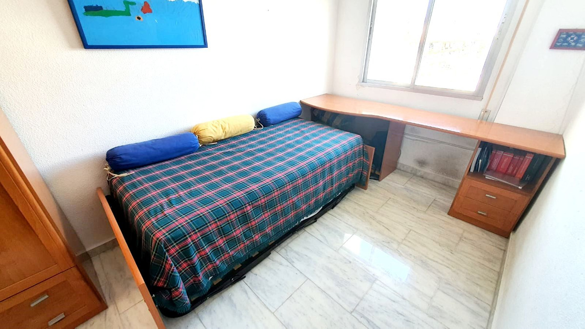Se vende Apartamento en Planta Última de 3 dormitorios en Costa Del Sol, Málaga, España
