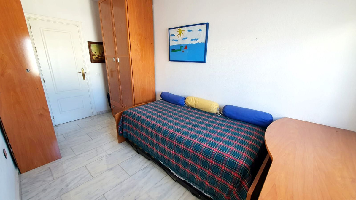 Se vende Apartamento en Planta Última de 3 dormitorios en Costa Del Sol, Málaga, España