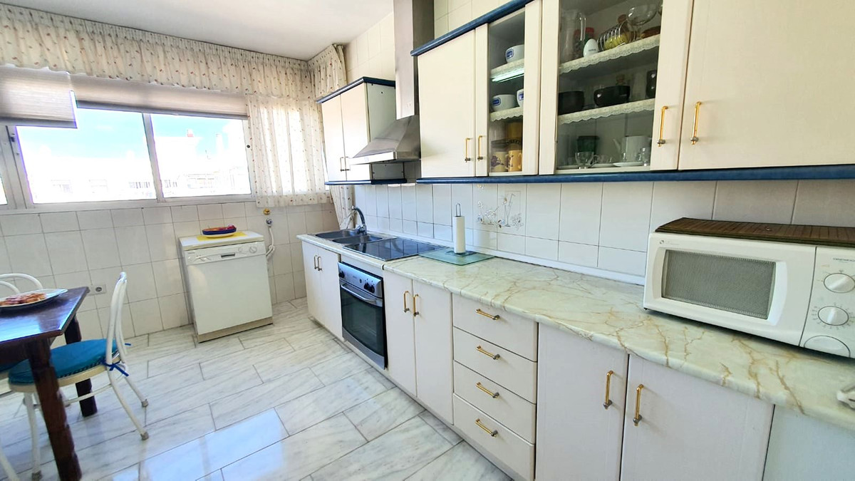 Se vende Apartamento en Planta Última de 3 dormitorios en Costa Del Sol, Málaga, España