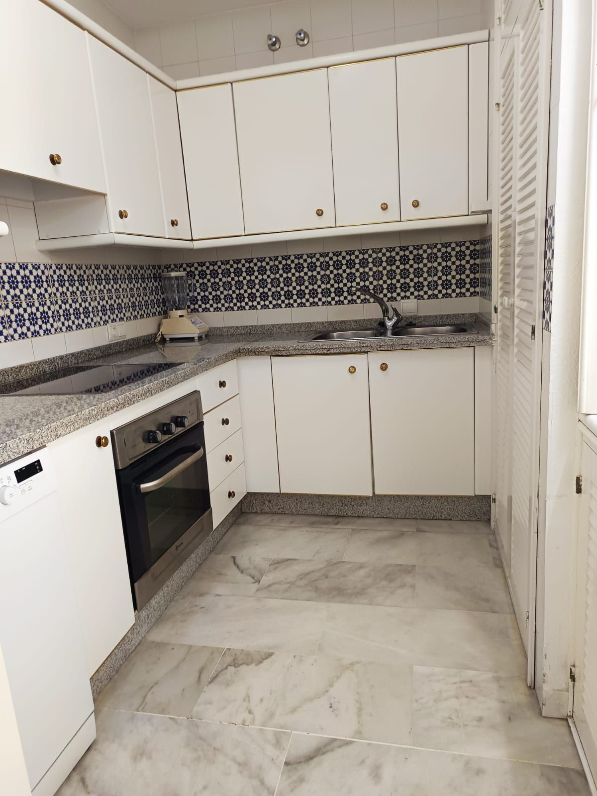 3 Bed Apartment for sale in Fuengirola Costa Del Sol, Málaga, Spain