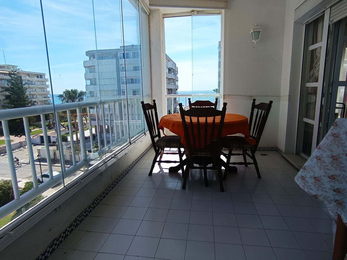 3 Bed Apartment for sale in Fuengirola Costa Del Sol, Málaga, Spain