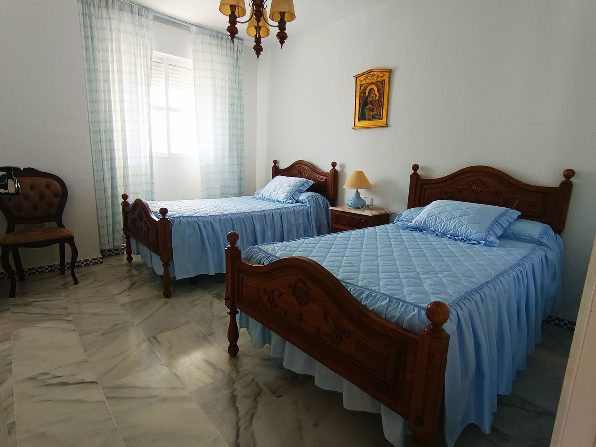 3 Bed Apartment for sale in Fuengirola Costa Del Sol, Málaga, Spain