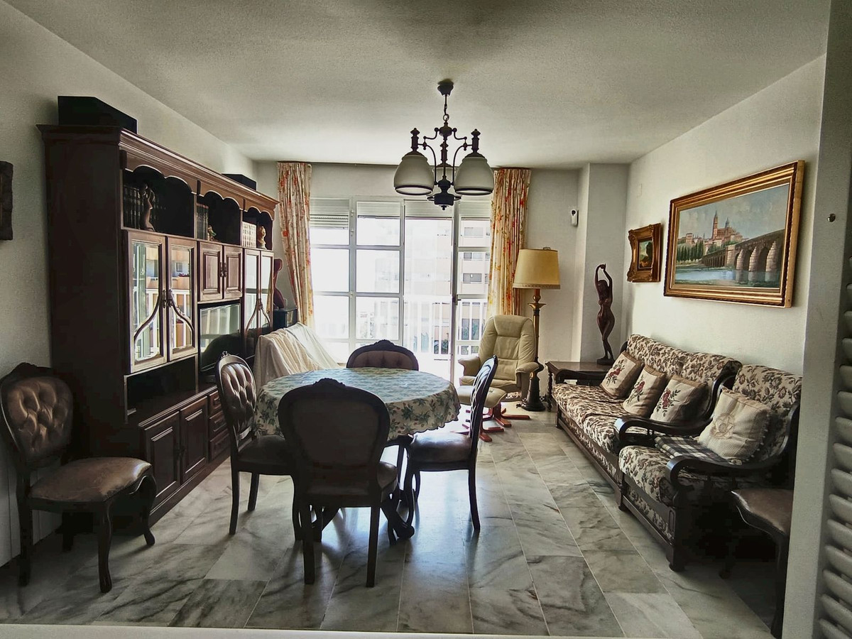 3 Bed Apartment for sale in Fuengirola Costa Del Sol, Málaga, Spain