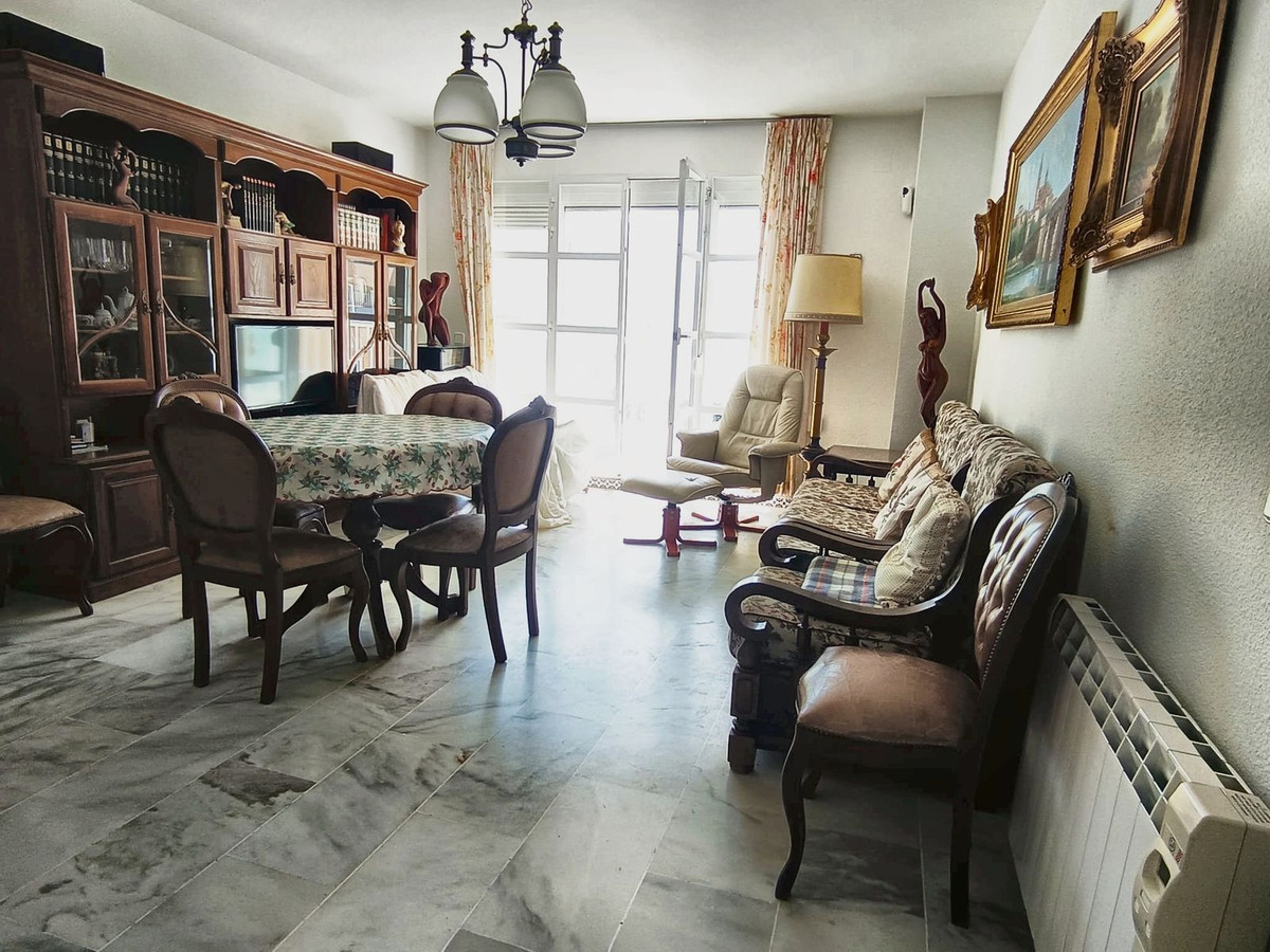 3 Bed Apartment for sale in Fuengirola Costa Del Sol, Málaga, Spain