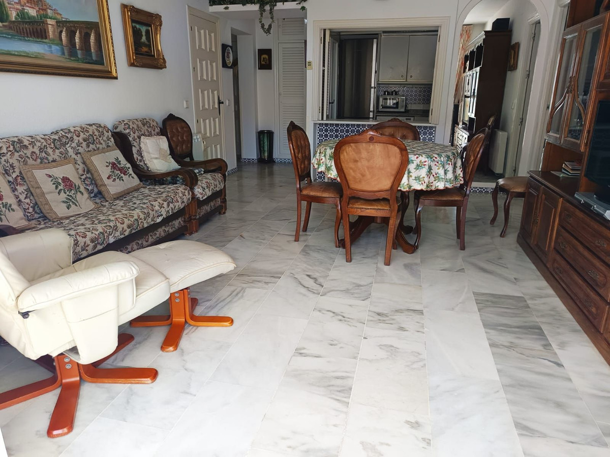 3 Bed Apartment for sale in Fuengirola Costa Del Sol, Málaga, Spain