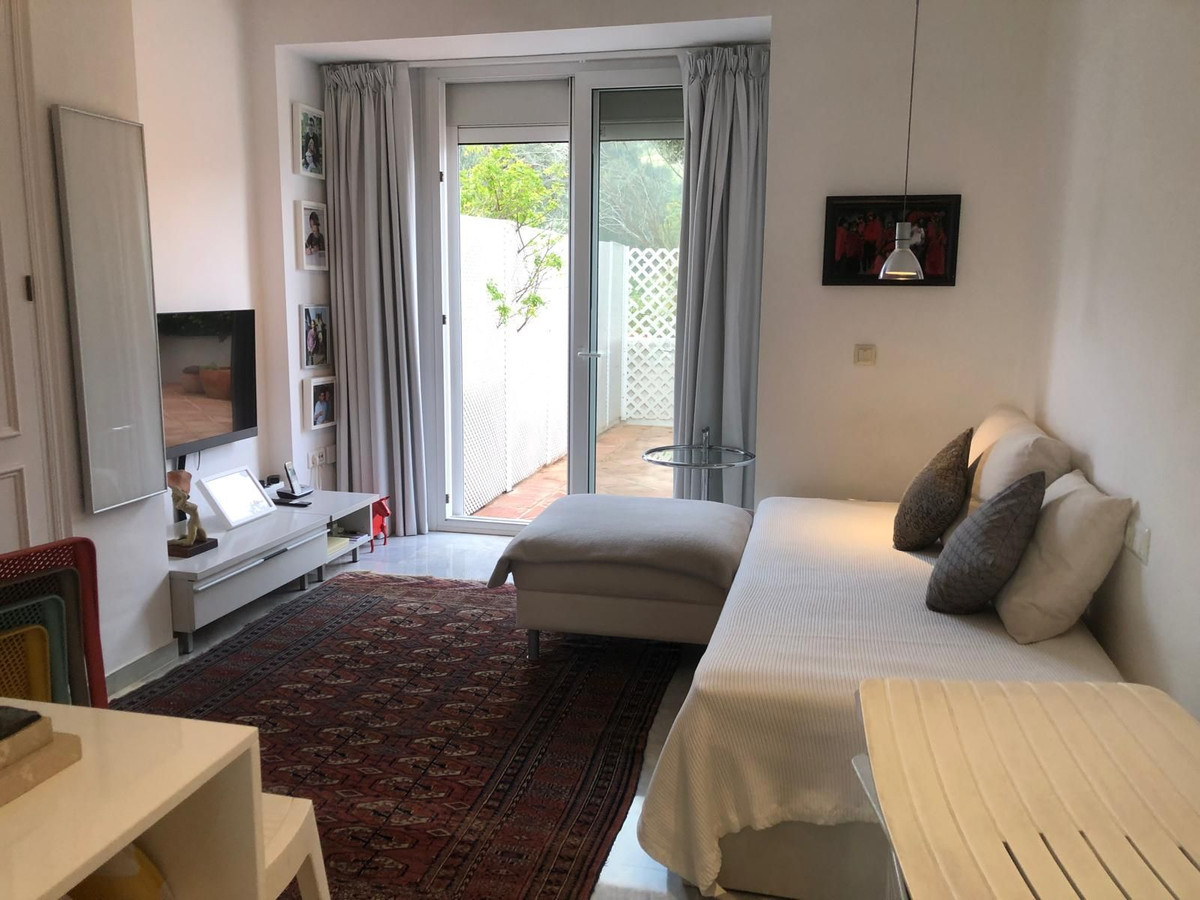 Se vende Apartamento Planta Baja de 2 dormitorios en Costa Del Sol, Málaga, España