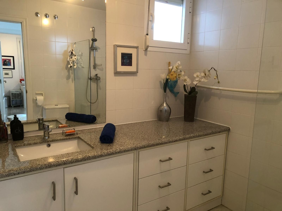 Se vende Apartamento Planta Baja de 2 dormitorios en Costa Del Sol, Málaga, España