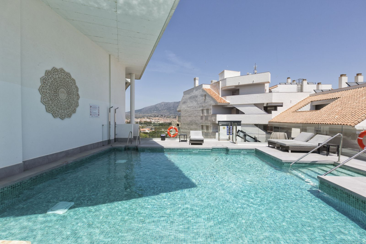 2 Bed Apartment for sale in Fuengirola Costa Del Sol, Málaga, Spain
