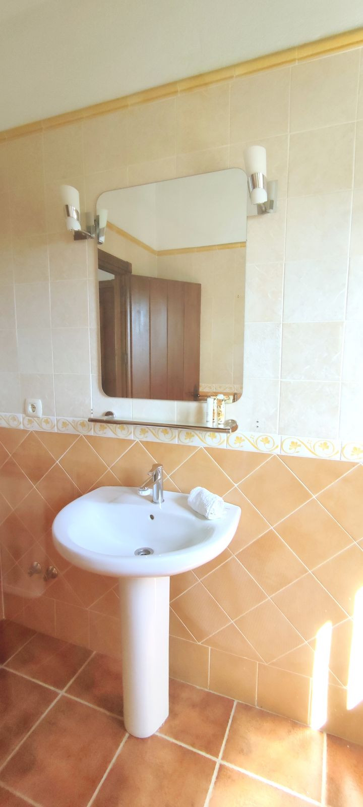 Se vende Finca - Cortijo de 4 dormitorios en Costa Del Sol, Málaga, España