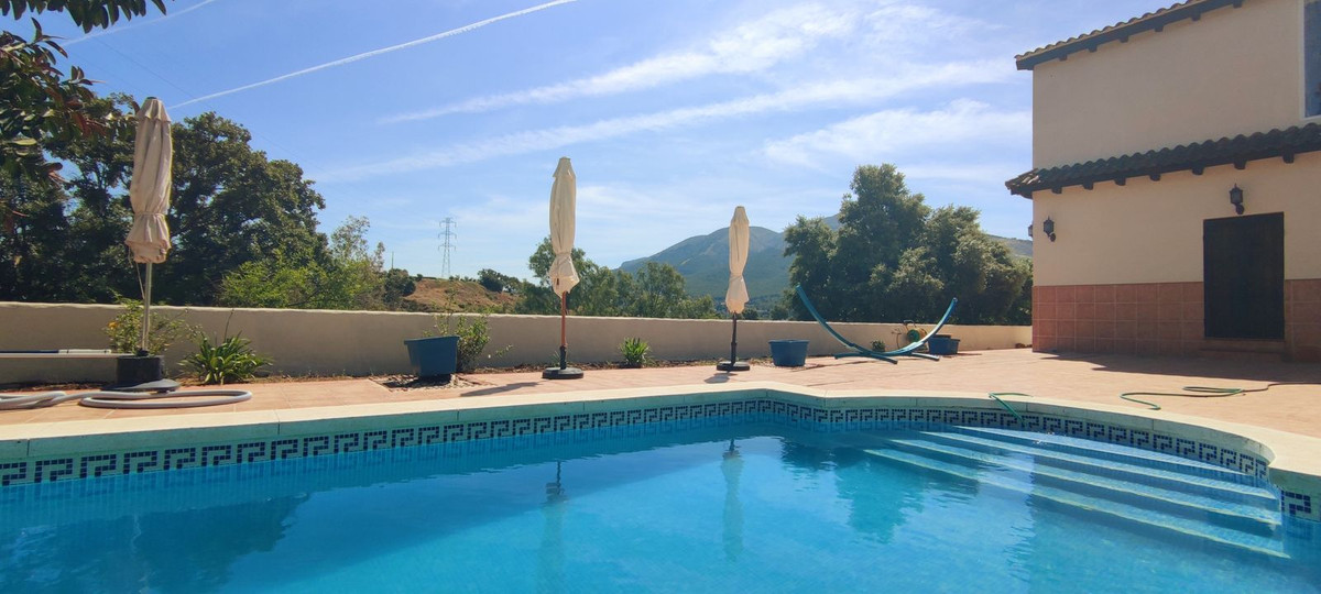 Se vende Finca - Cortijo de 4 dormitorios en Costa Del Sol, Málaga, España