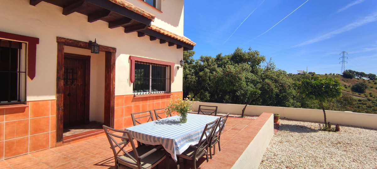 Se vende Finca - Cortijo de 4 dormitorios en Costa Del Sol, Málaga, España