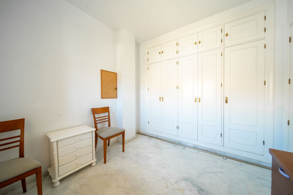 3 Bed Apartment for sale in Los Pacos Costa Del Sol, Málaga, Spain