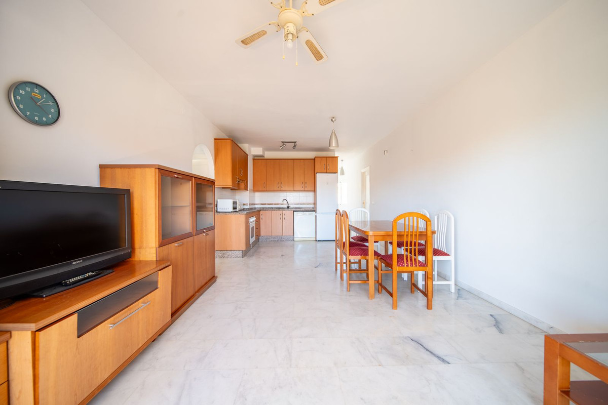3 Bed Apartment for sale in Los Pacos Costa Del Sol, Málaga, Spain