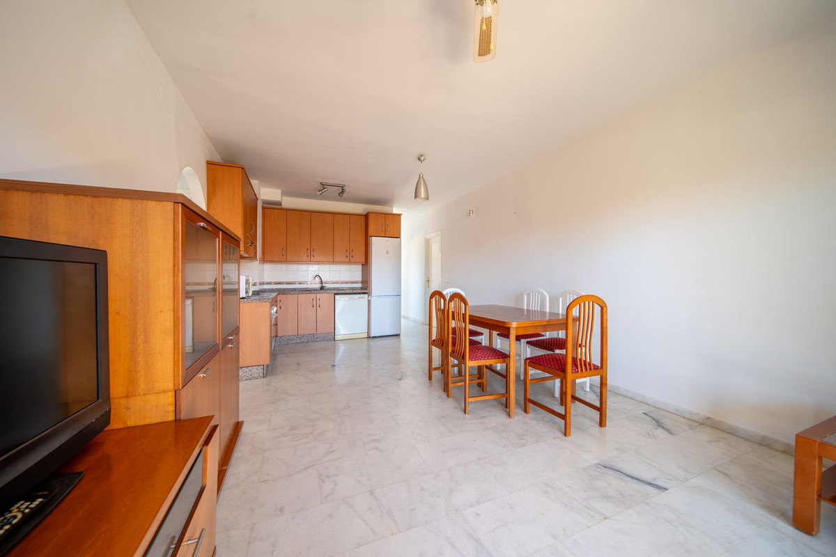3 Bed Apartment for sale in Los Pacos Costa Del Sol, Málaga, Spain