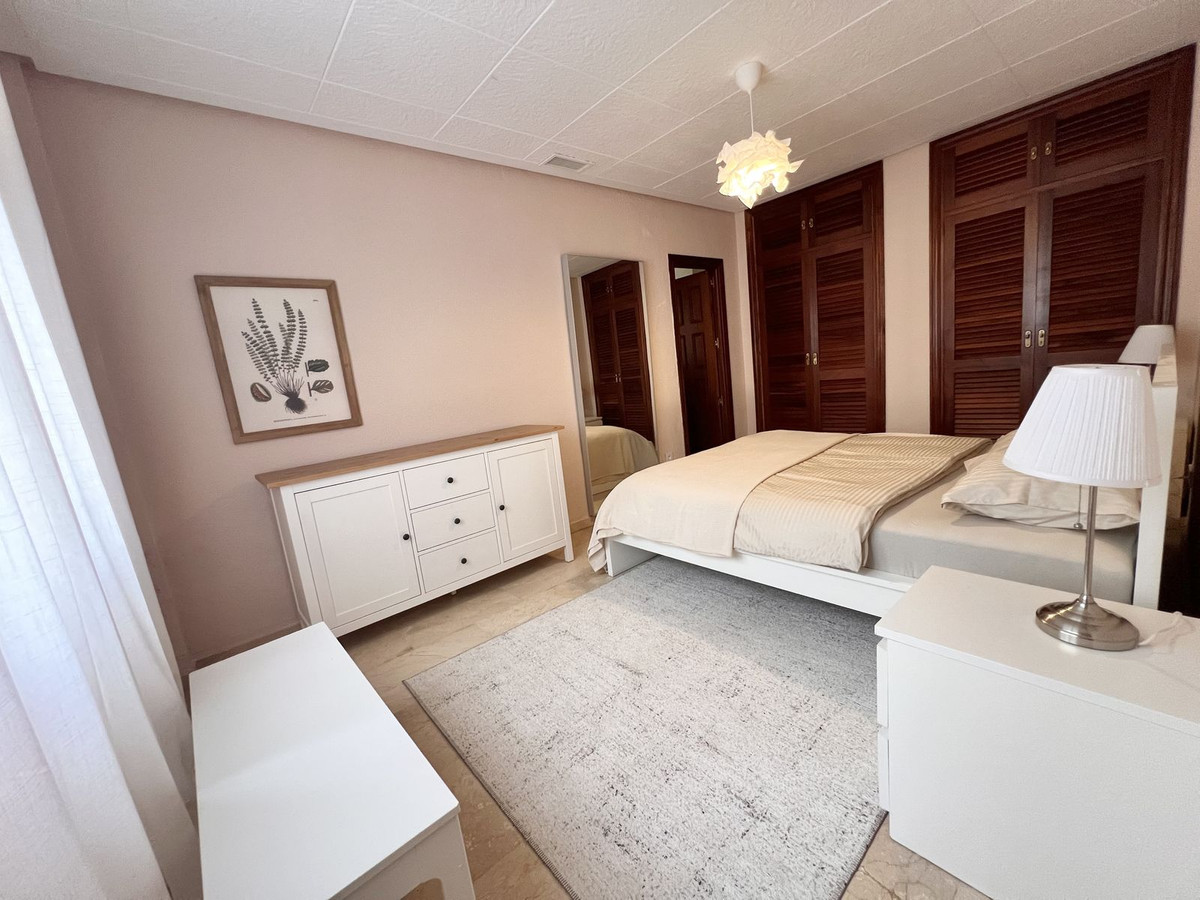 Se vende Apartamento Planta Baja de 3 dormitorios en Costa Del Sol, Málaga, España