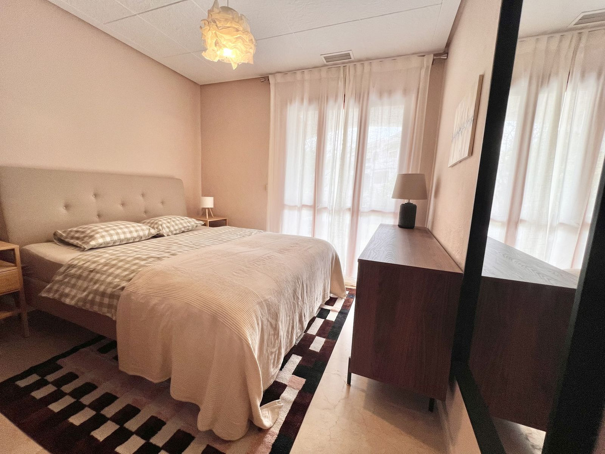 Se vende Apartamento Planta Baja de 3 dormitorios en Costa Del Sol, Málaga, España