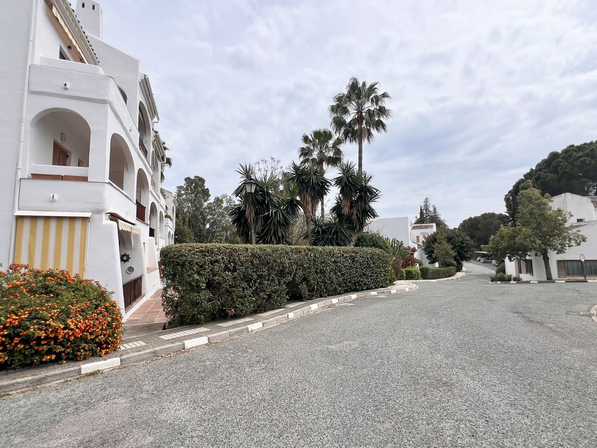 Se vende Apartamento Planta Baja de 3 dormitorios en Costa Del Sol, Málaga, España
