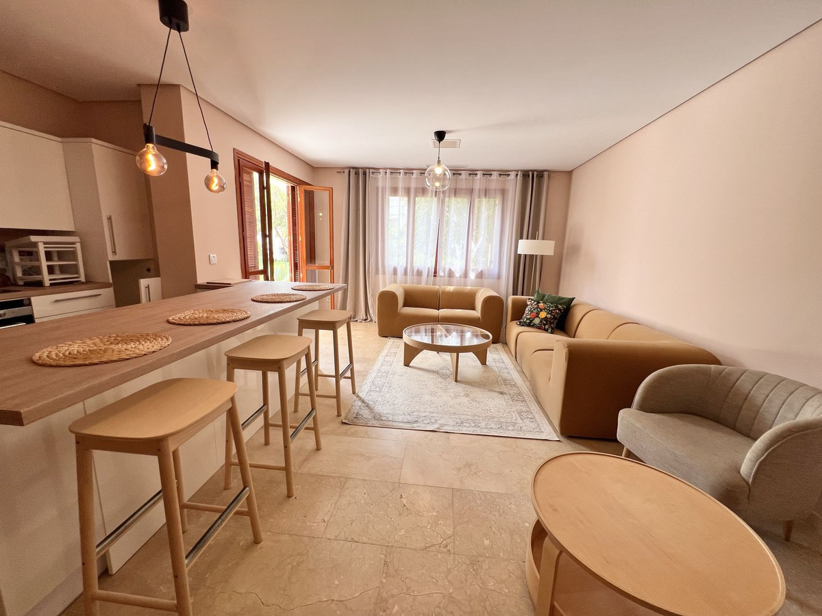 Se vende Apartamento Planta Baja de 3 dormitorios en Costa Del Sol, Málaga, España