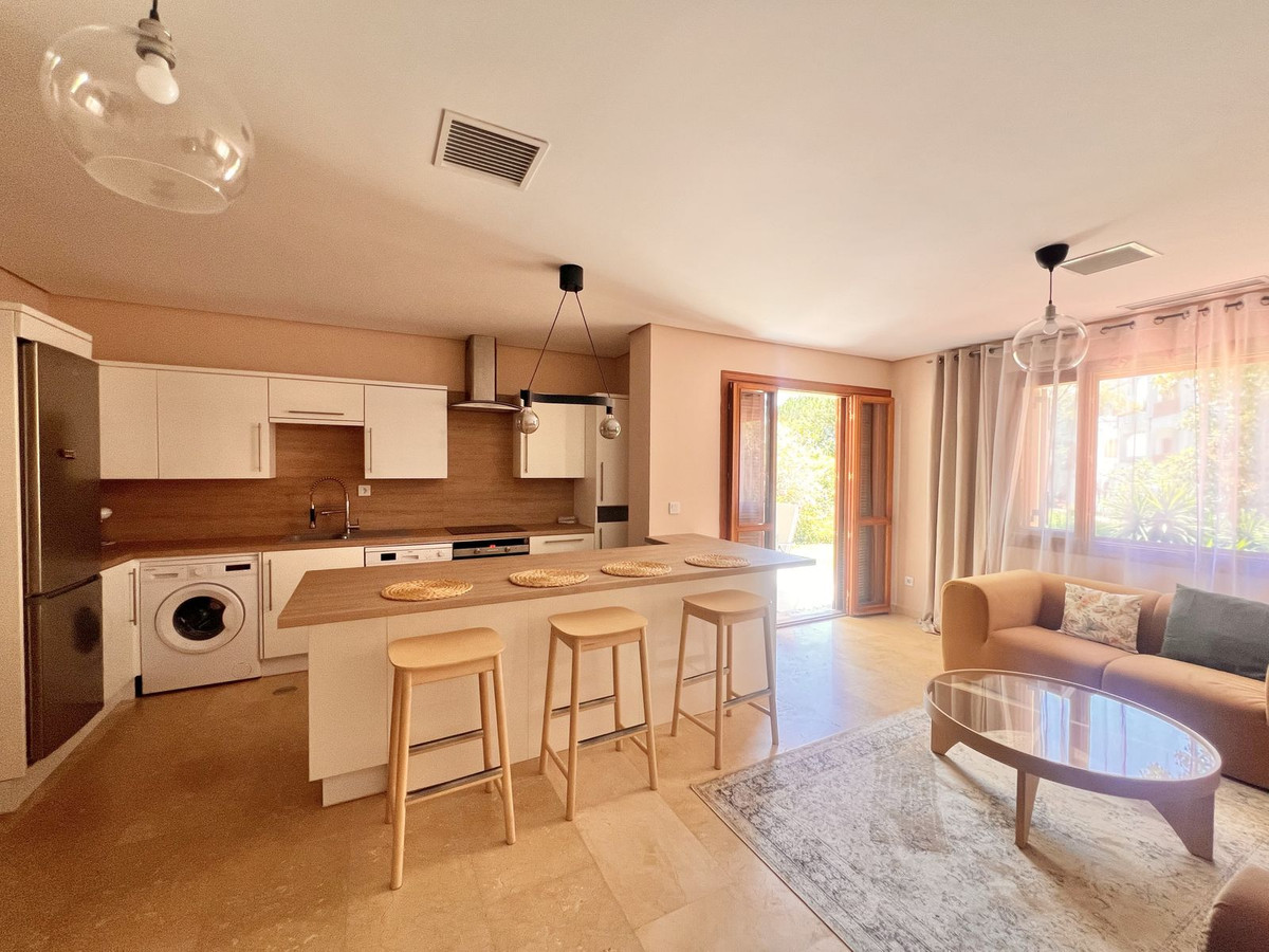 Se vende Apartamento Planta Baja de 3 dormitorios en Costa Del Sol, Málaga, España