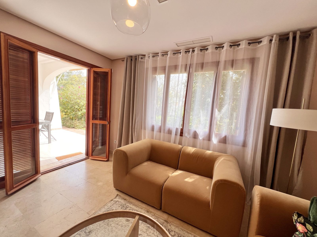 Se vende Apartamento Planta Baja de 3 dormitorios en Costa Del Sol, Málaga, España