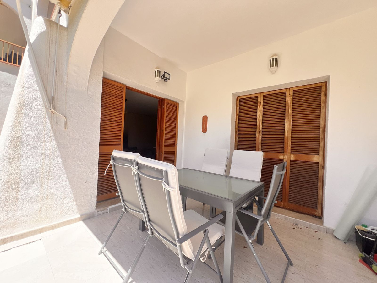 Se vende Apartamento Planta Baja de 3 dormitorios en Costa Del Sol, Málaga, España