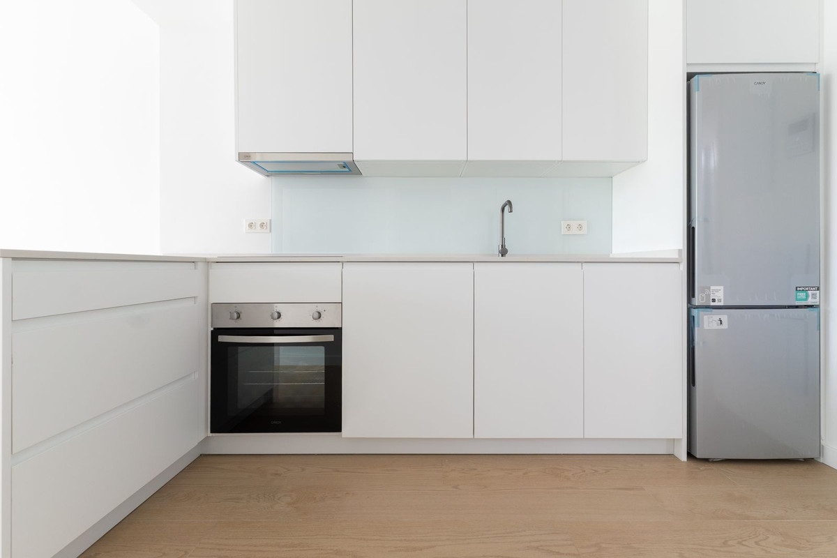 Se vende Apartamento Planta Media de 2 dormitorios en Costa Del Sol, Málaga, España