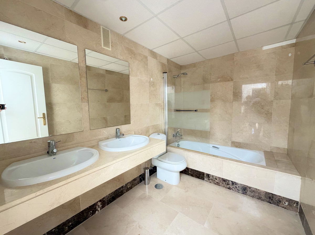 Se vende Ático de 2 dormitorios en Costa Del Sol, Málaga, España