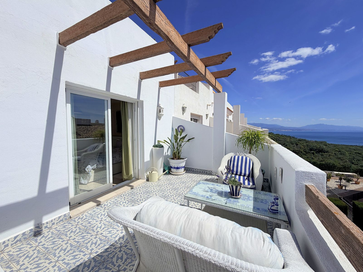 4 Bed Townhouse for sale in La Duquesa Costa Del Sol, Málaga, Spain