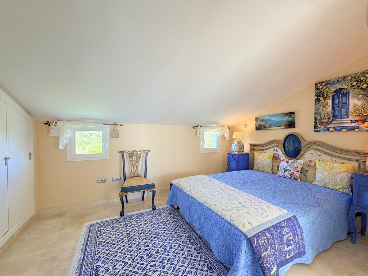 4 Bed Townhouse for sale in La Duquesa Costa Del Sol, Málaga, Spain