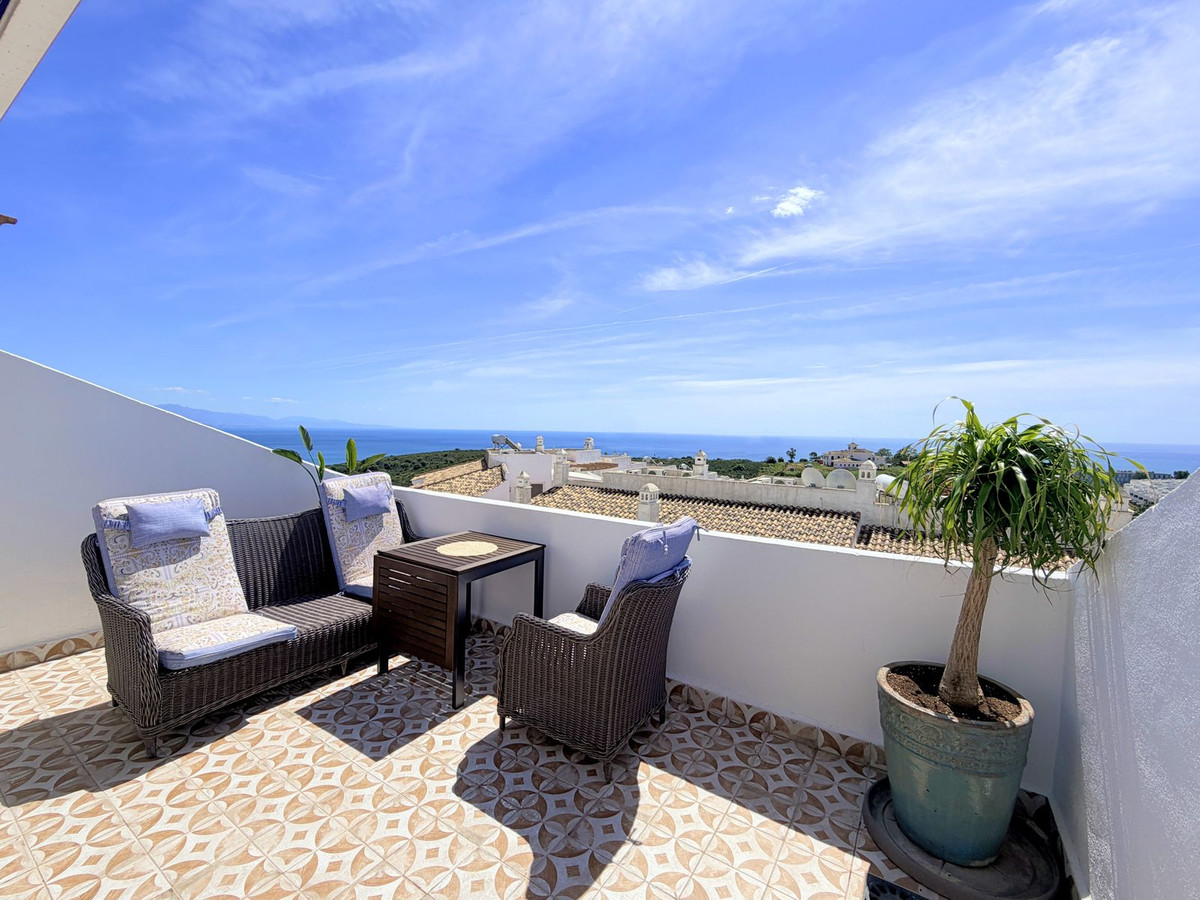 4 Bed Townhouse for sale in La Duquesa Costa Del Sol, Málaga, Spain