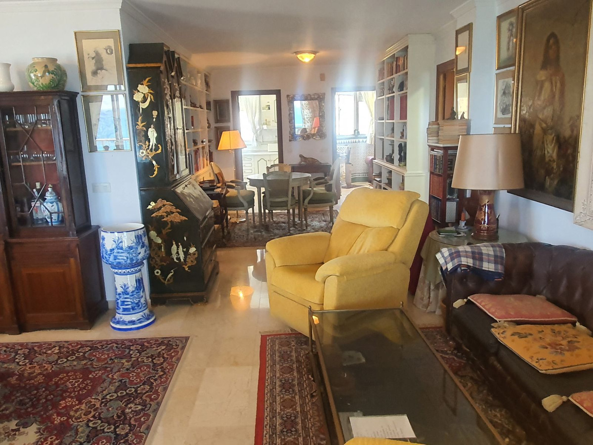 Se vende Apartamento Planta Media de 3 dormitorios en Costa Del Sol, Málaga, España