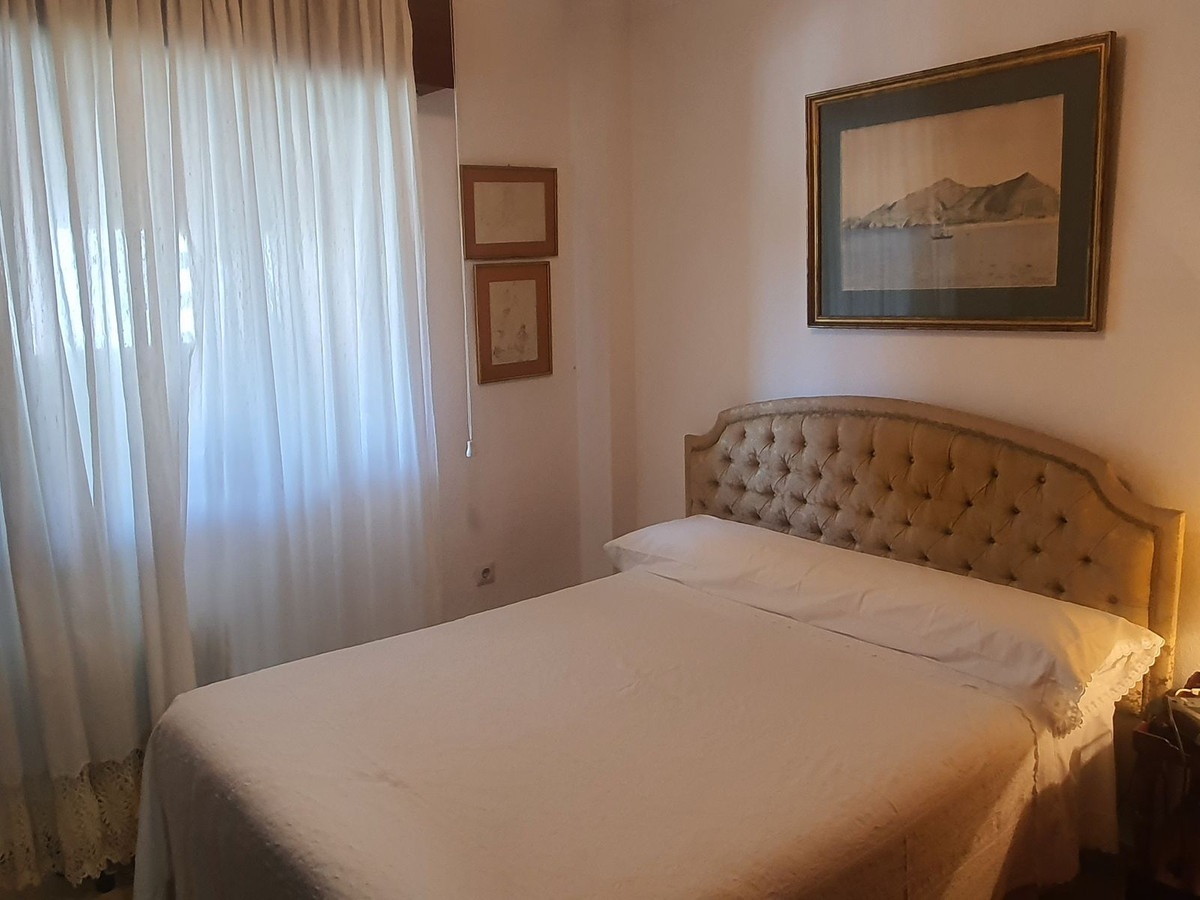 Se vende Apartamento Planta Media de 3 dormitorios en Costa Del Sol, Málaga, España
