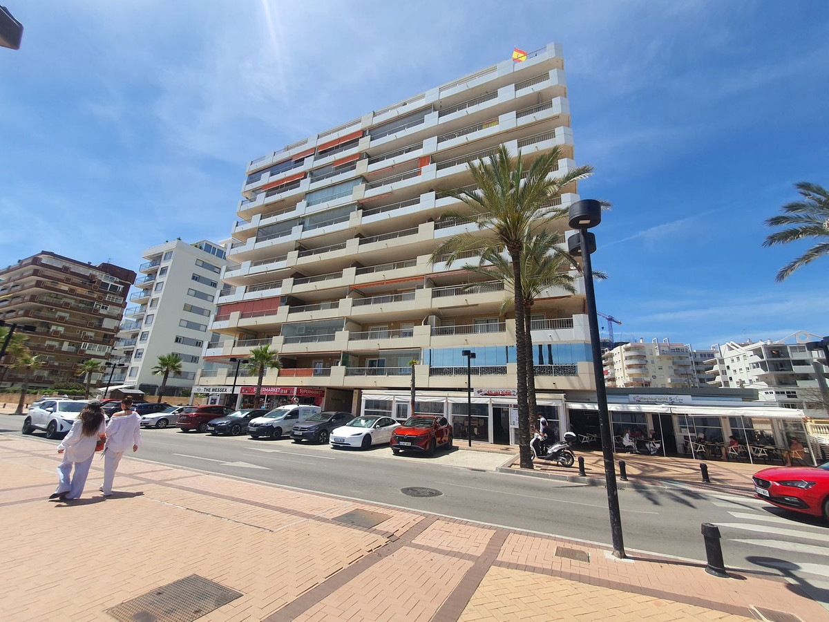 Se vende Apartamento Planta Media de 3 dormitorios en Costa Del Sol, Málaga, España