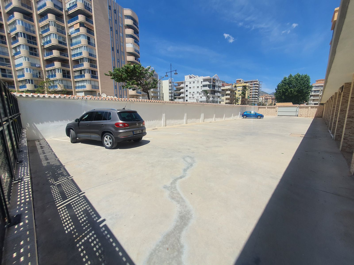 Se vende Apartamento Planta Media de 3 dormitorios en Costa Del Sol, Málaga, España