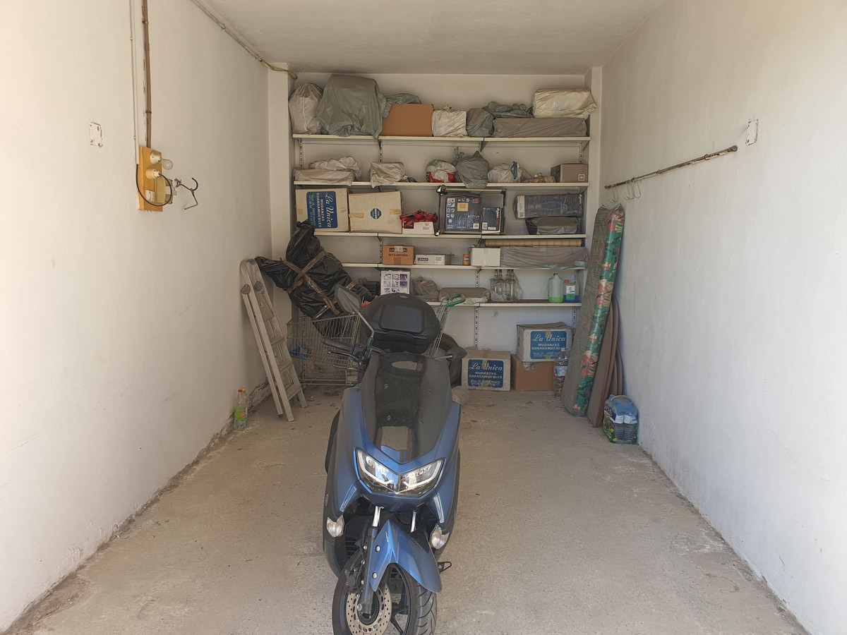 Se vende Apartamento Planta Media de 3 dormitorios en Costa Del Sol, Málaga, España
