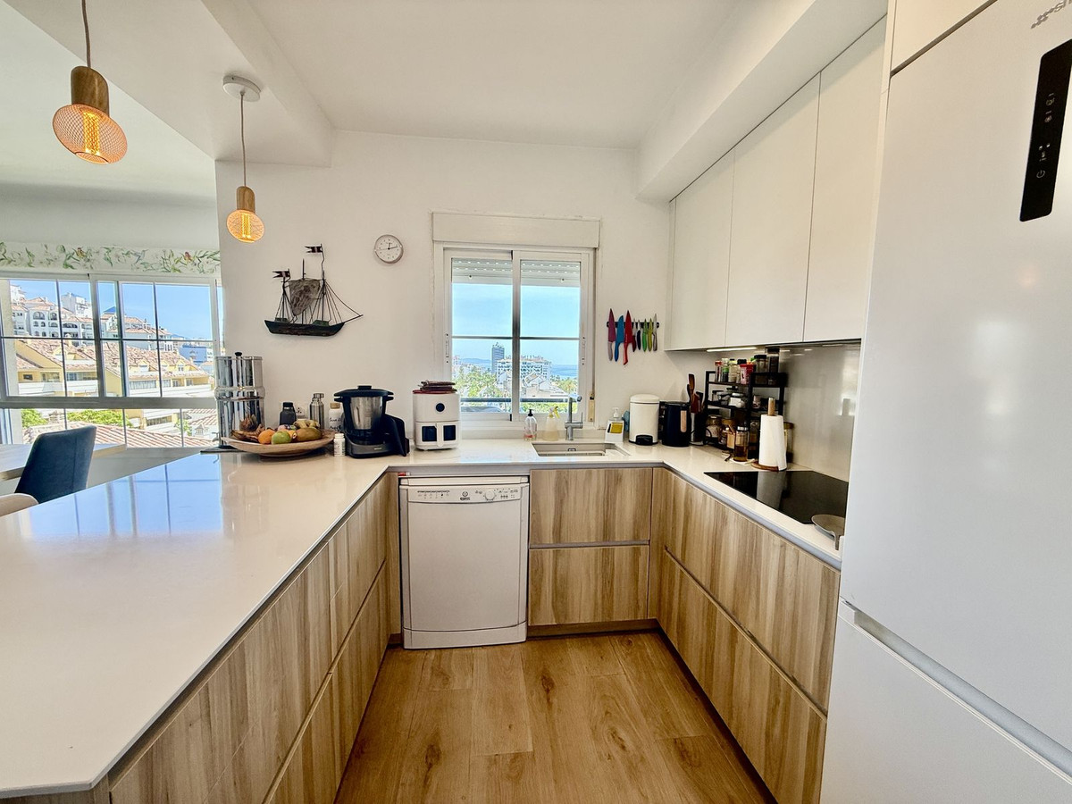 Se vende Apartamento Planta Media de 3 dormitorios en Costa Del Sol, Málaga, España