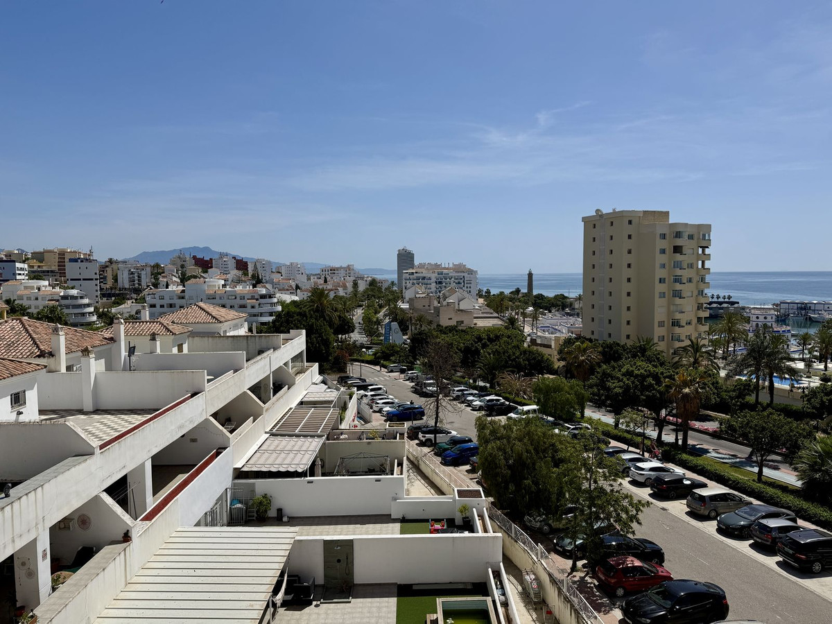 Se vende Apartamento Planta Media de 3 dormitorios en Costa Del Sol, Málaga, España