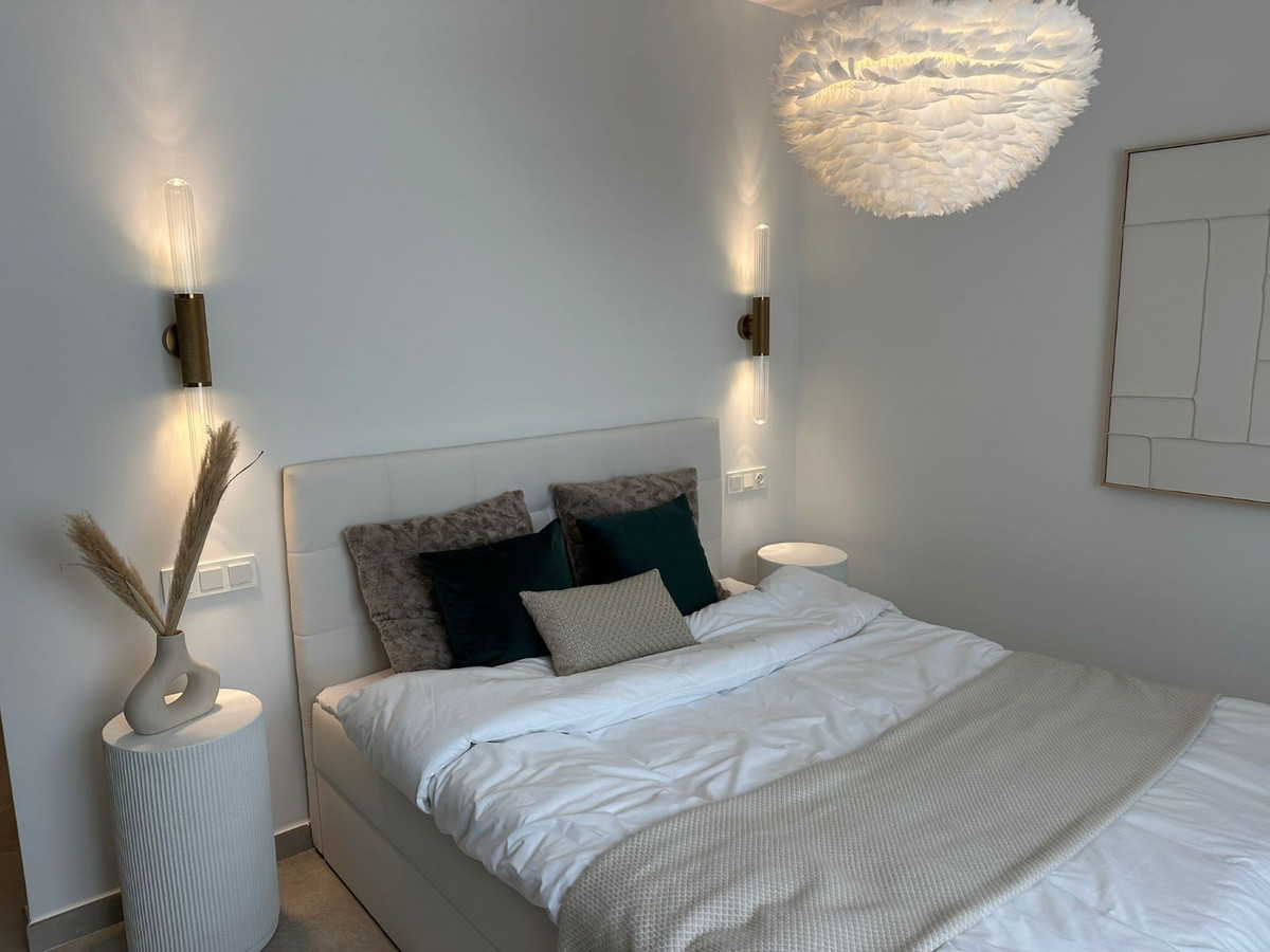 4 Bed Townhouse for sale in Nueva Andalucía Costa Del Sol, Málaga, Spain