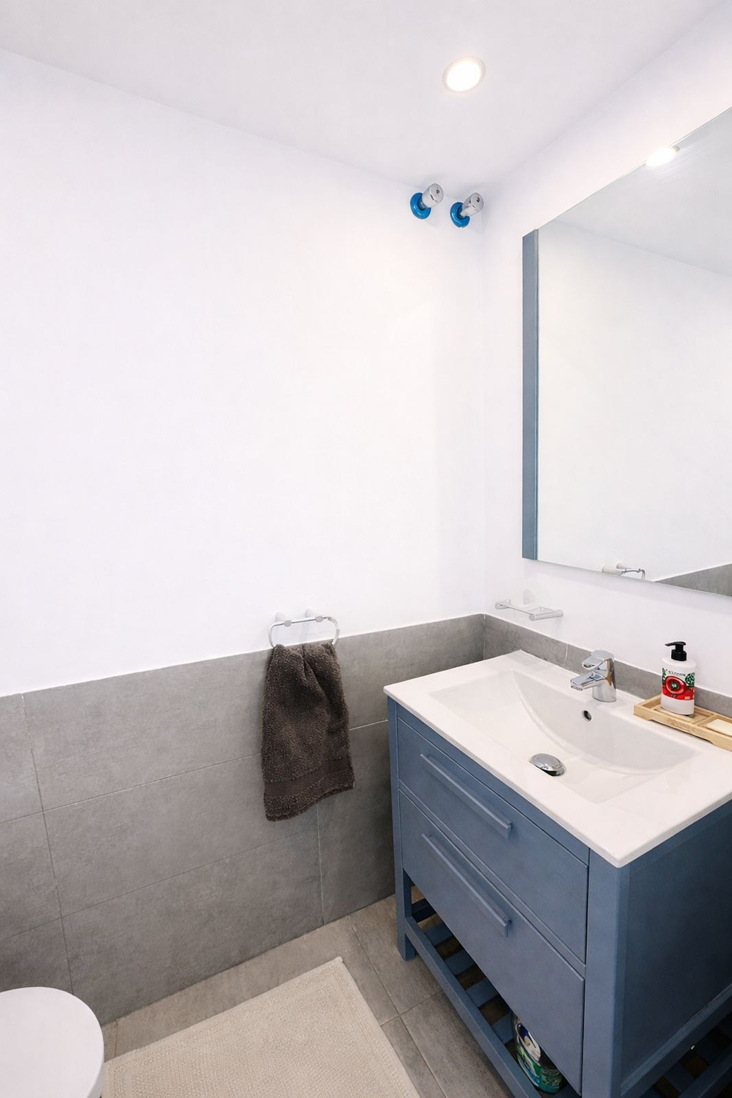 Se vende Apartamento Planta Media de 2 dormitorios en Costa Del Sol, Málaga, España