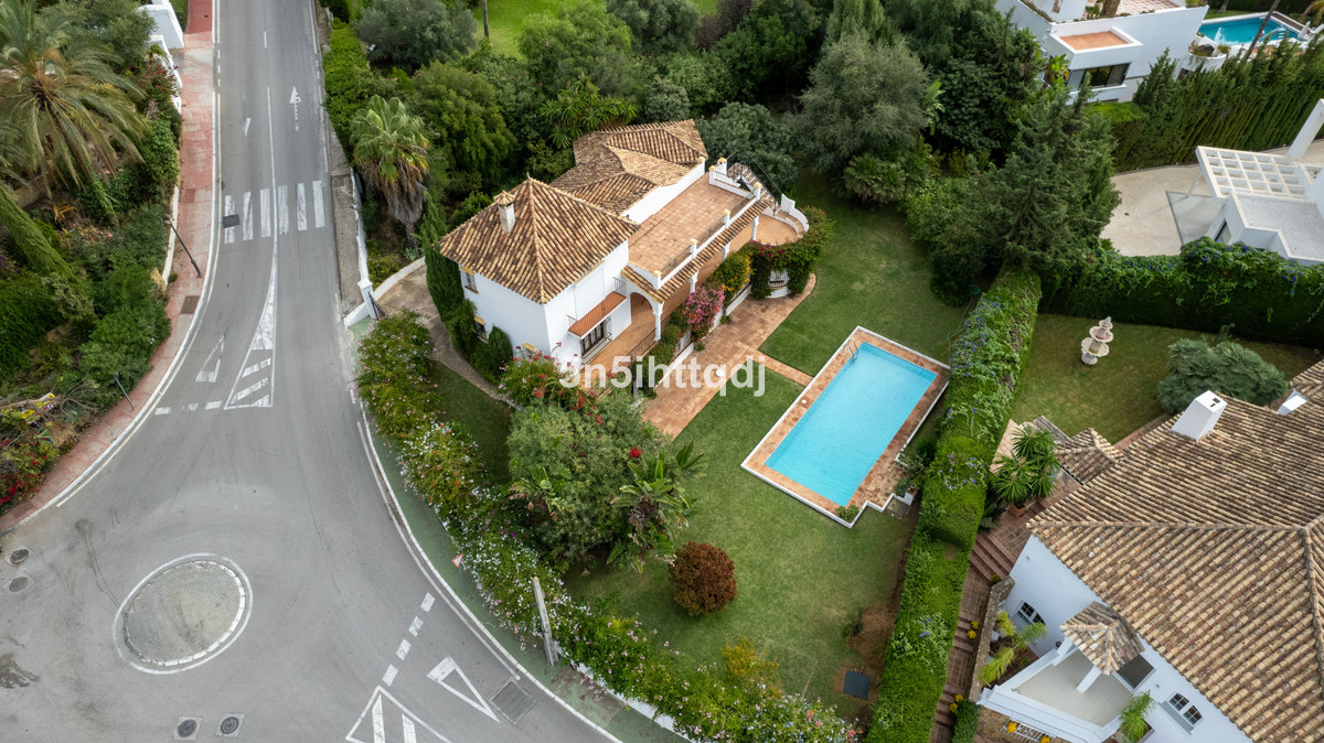 4 Bed Townhouse for sale in The Golden Mile Costa Del Sol, Málaga, Spain