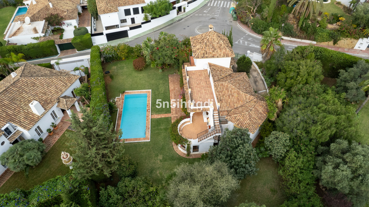 4 Bed Townhouse for sale in The Golden Mile Costa Del Sol, Málaga, Spain