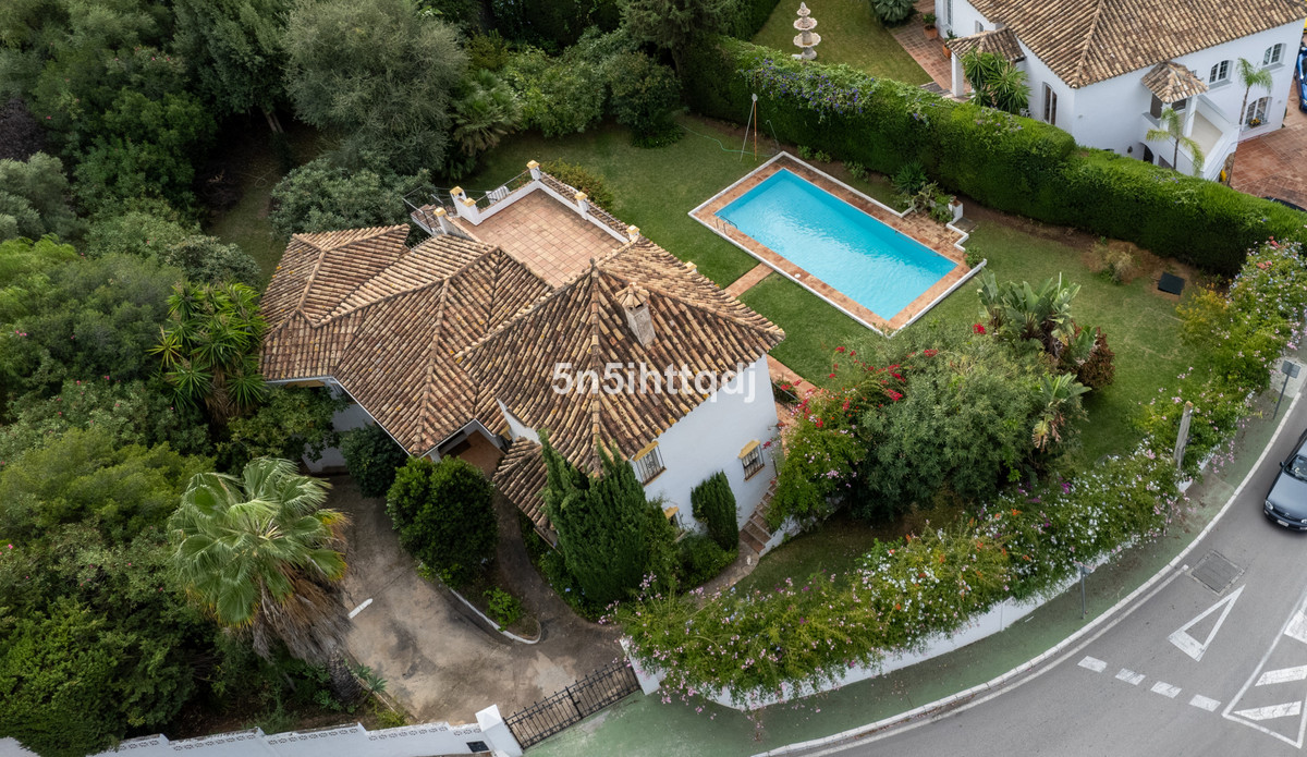 4 Bed Townhouse for sale in The Golden Mile Costa Del Sol, Málaga, Spain