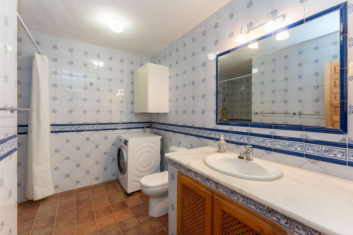 Se vende Finca - Cortijo de 3 dormitorios en Costa Del Sol, Málaga, España