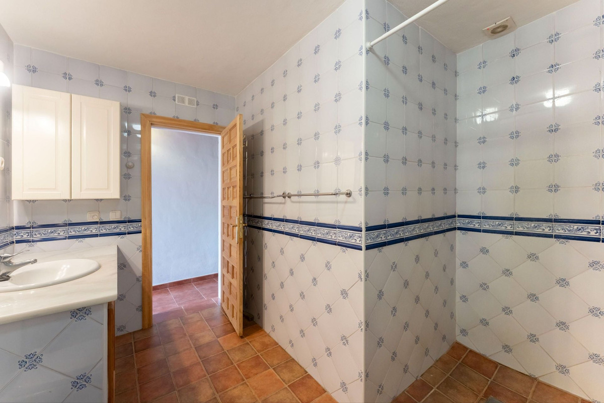 Se vende Finca - Cortijo de 3 dormitorios en Costa Del Sol, Málaga, España