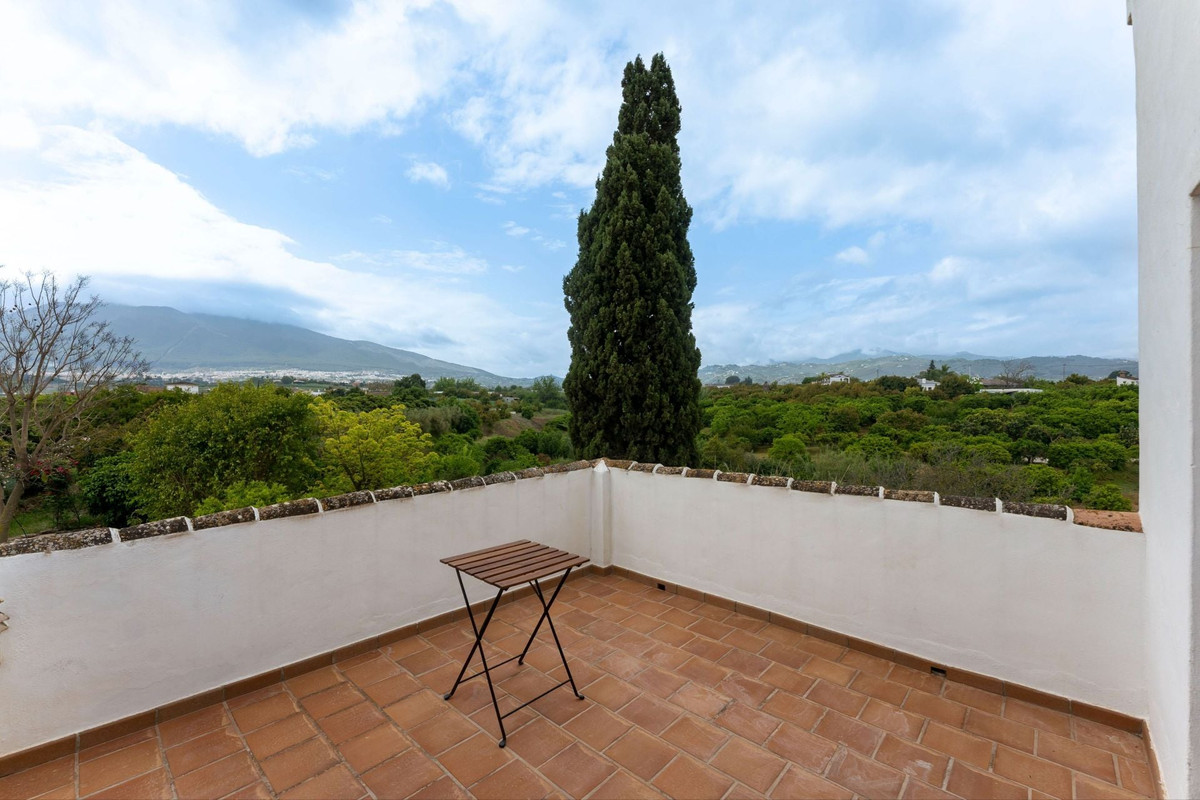 Se vende Finca - Cortijo de 3 dormitorios en Costa Del Sol, Málaga, España