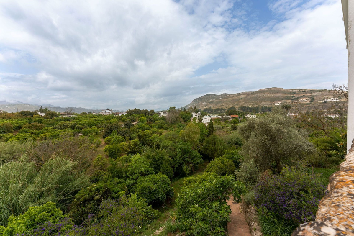 Se vende Finca - Cortijo de 3 dormitorios en Costa Del Sol, Málaga, España