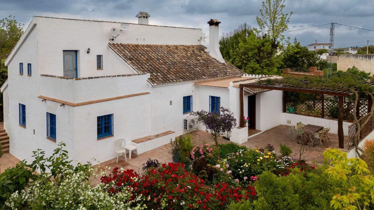 Se vende Finca - Cortijo de 3 dormitorios en Costa Del Sol, Málaga, España